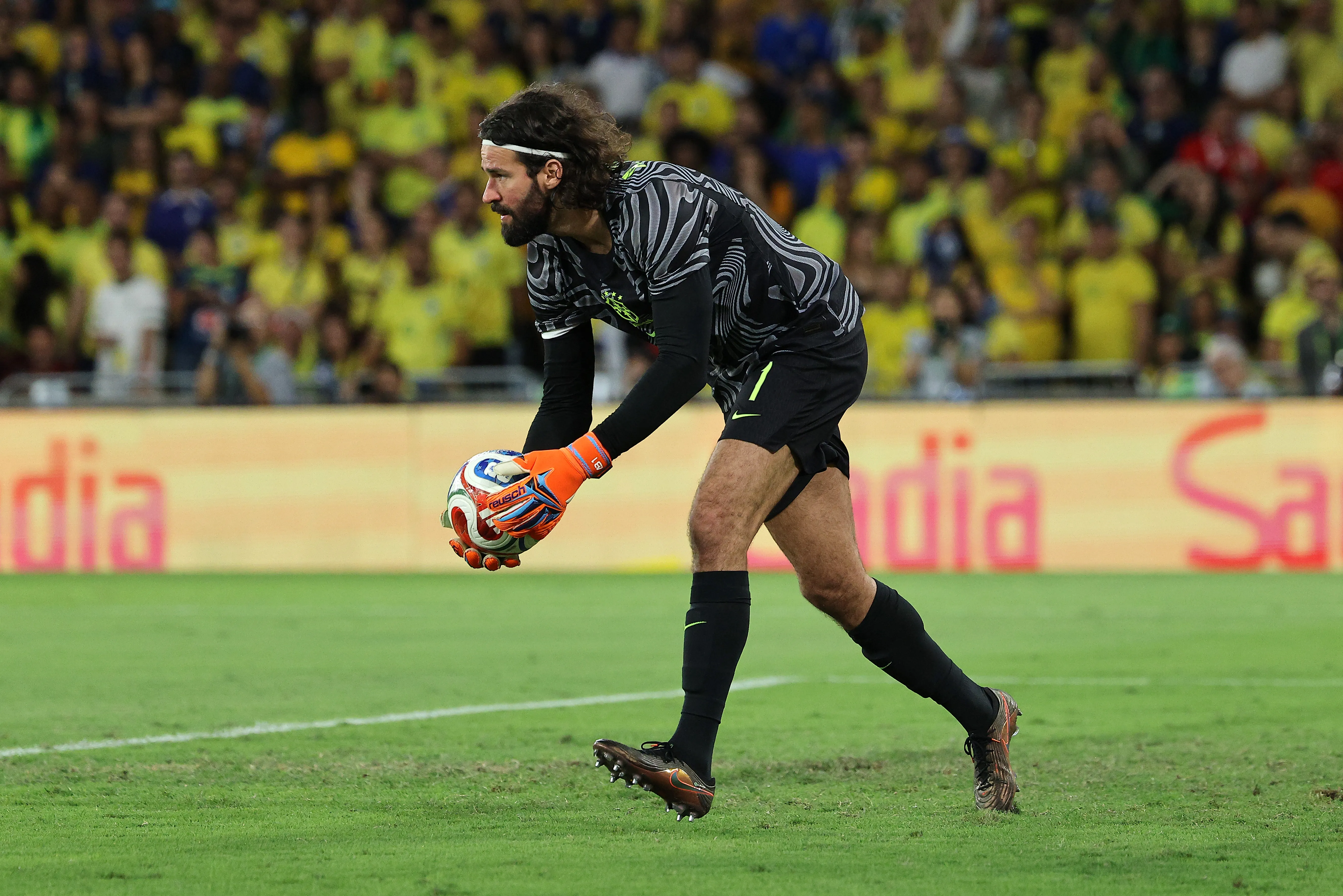 Alisson recebeu vaias em Brasil x Panamá. Foto: Wagner Meier/Getty Images