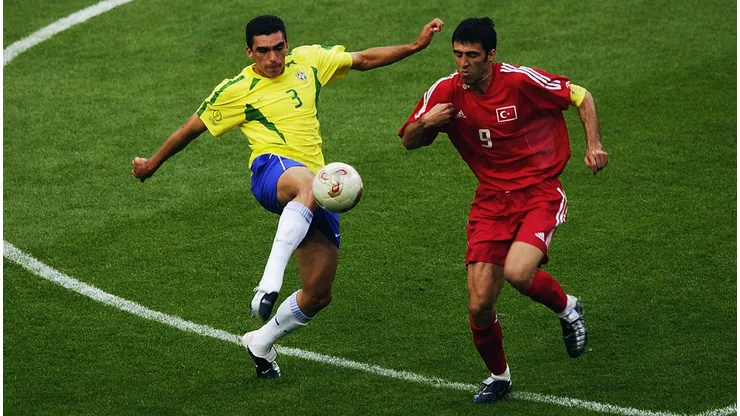 Hakan Şükür marcou o gol mais rápido da história das Copas do Mundo. Foto: Clive Brunskill/Getty Images