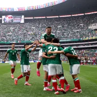Azteca entra para história com terceira abertura de Copa