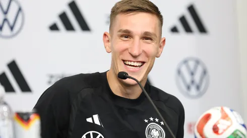 O zagueiro Schlotterbeck é especulado no Real Madrid (Alexander Hassenstein/Getty Images)