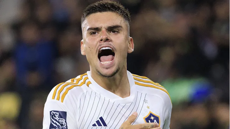 Gabriel Pec comemora durante a partida do LA Galaxy. Foto: IMAGO / ZUMA Press Wire