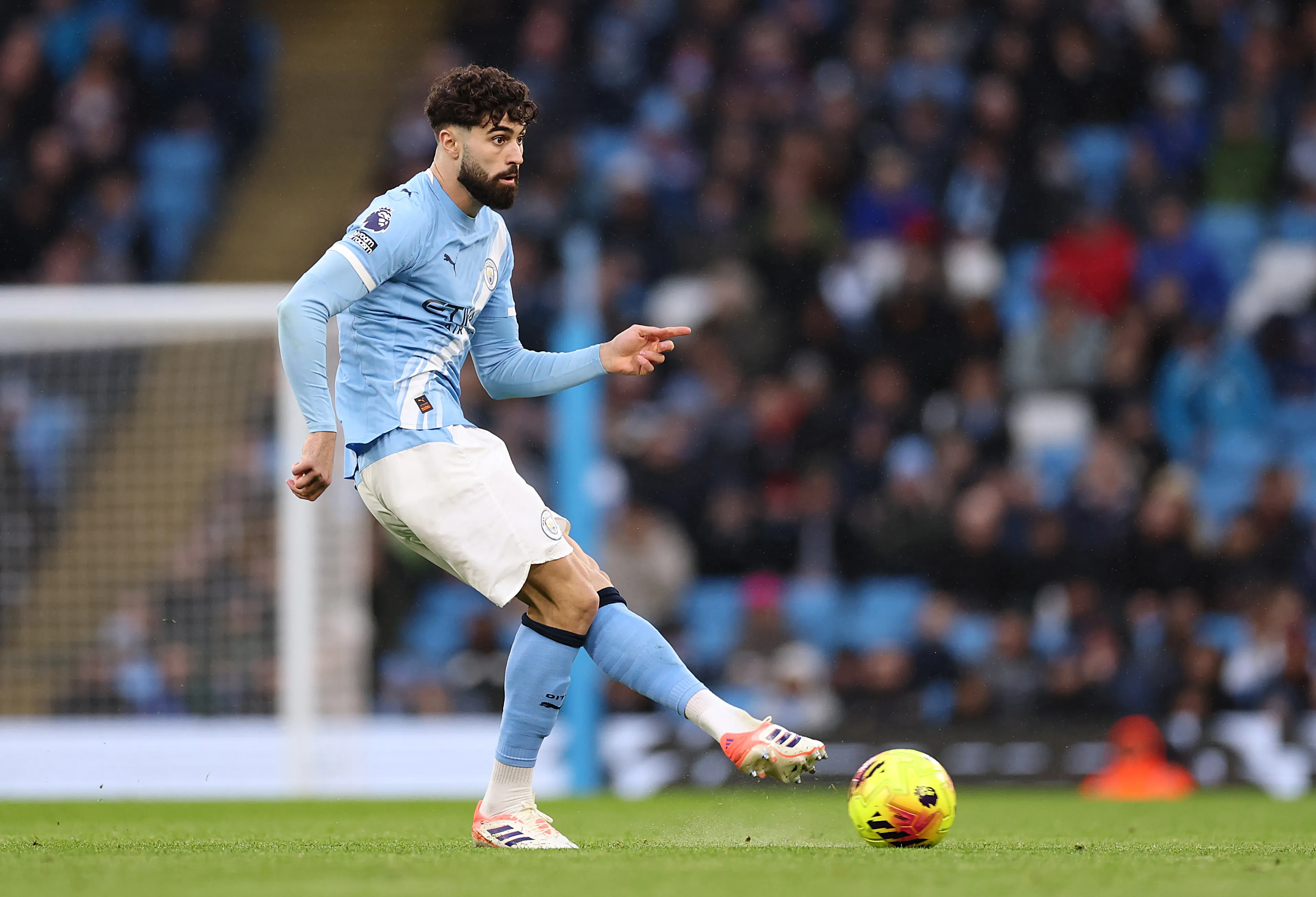 Gvardiol em campo pelo Manchester City (Foto: Kate McShane/Getty Images)
