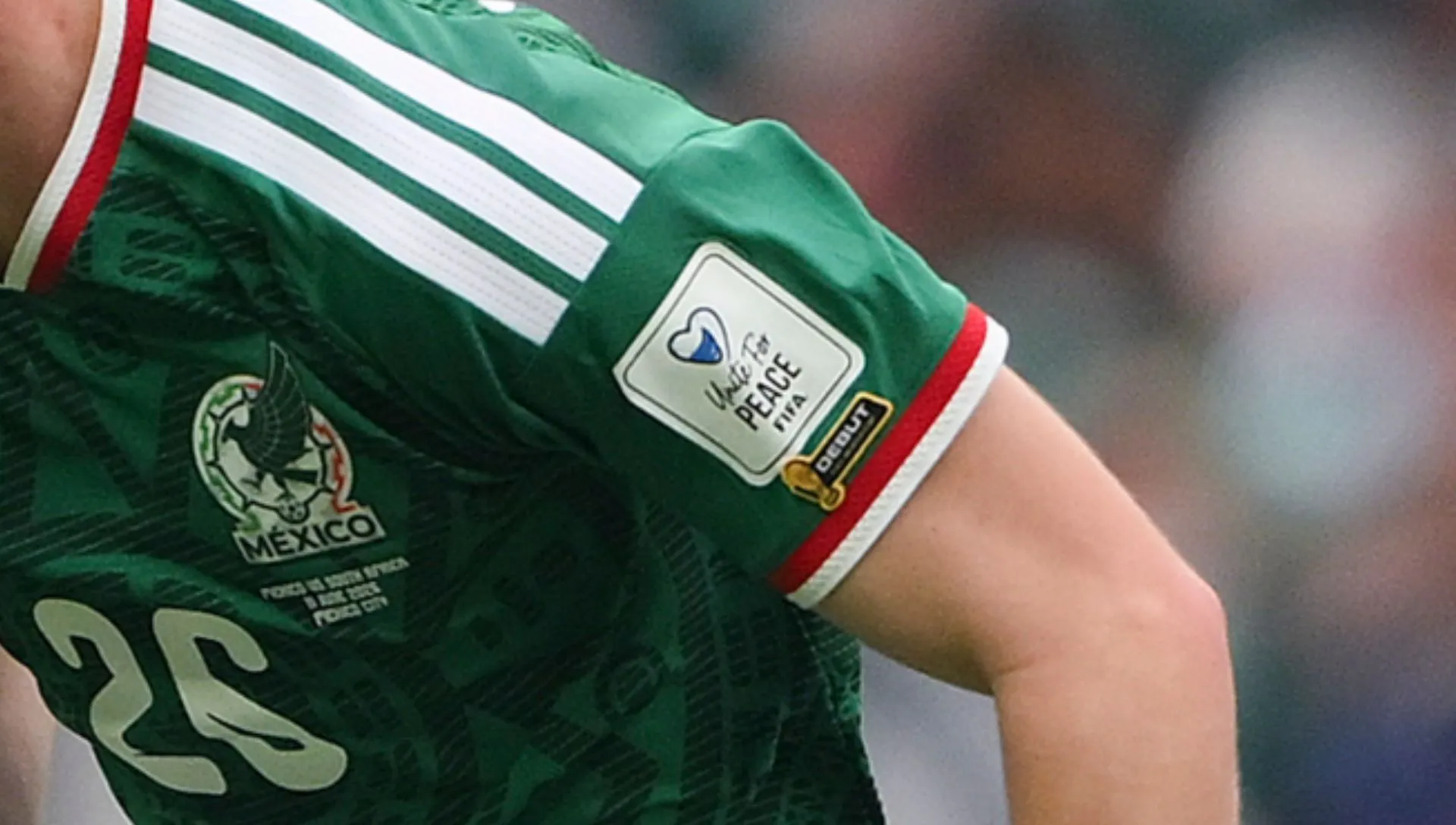 Camisa de Brian Gutierrez, do México, durante partida da Copa do Mundo. Foto: David Ramos/Getty Images
