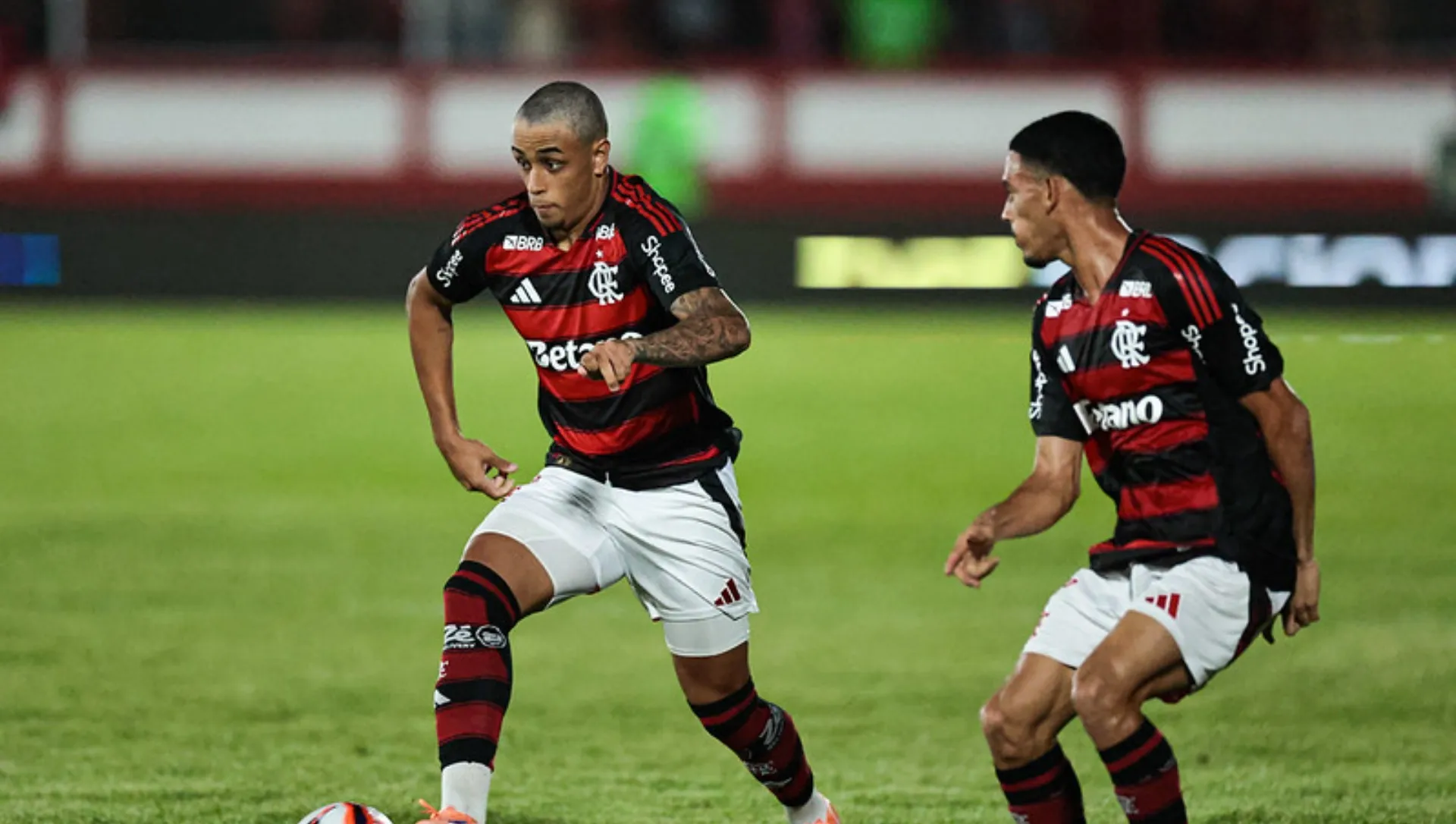 Ryan Roberto é alvo da Europa. Gilvan de Souza/Flamengo
