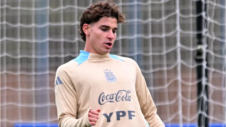 Julián Álvarez é dúvida para estreia da Argentina na Copa do Mundo. (Foto: Rodrigo Valle/Getty Images)