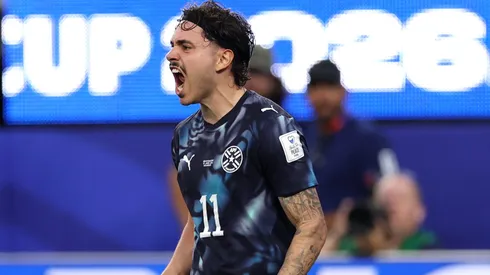 Mauricio faz gol na Copa. Foto: Richard Heathcote/Getty Images