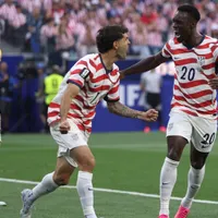 EUA goleiam Paraguai na estreia da Copa do Mundo