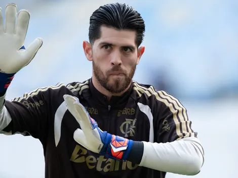 Flamengo quer encaminhar substituto antes de vender Rossi