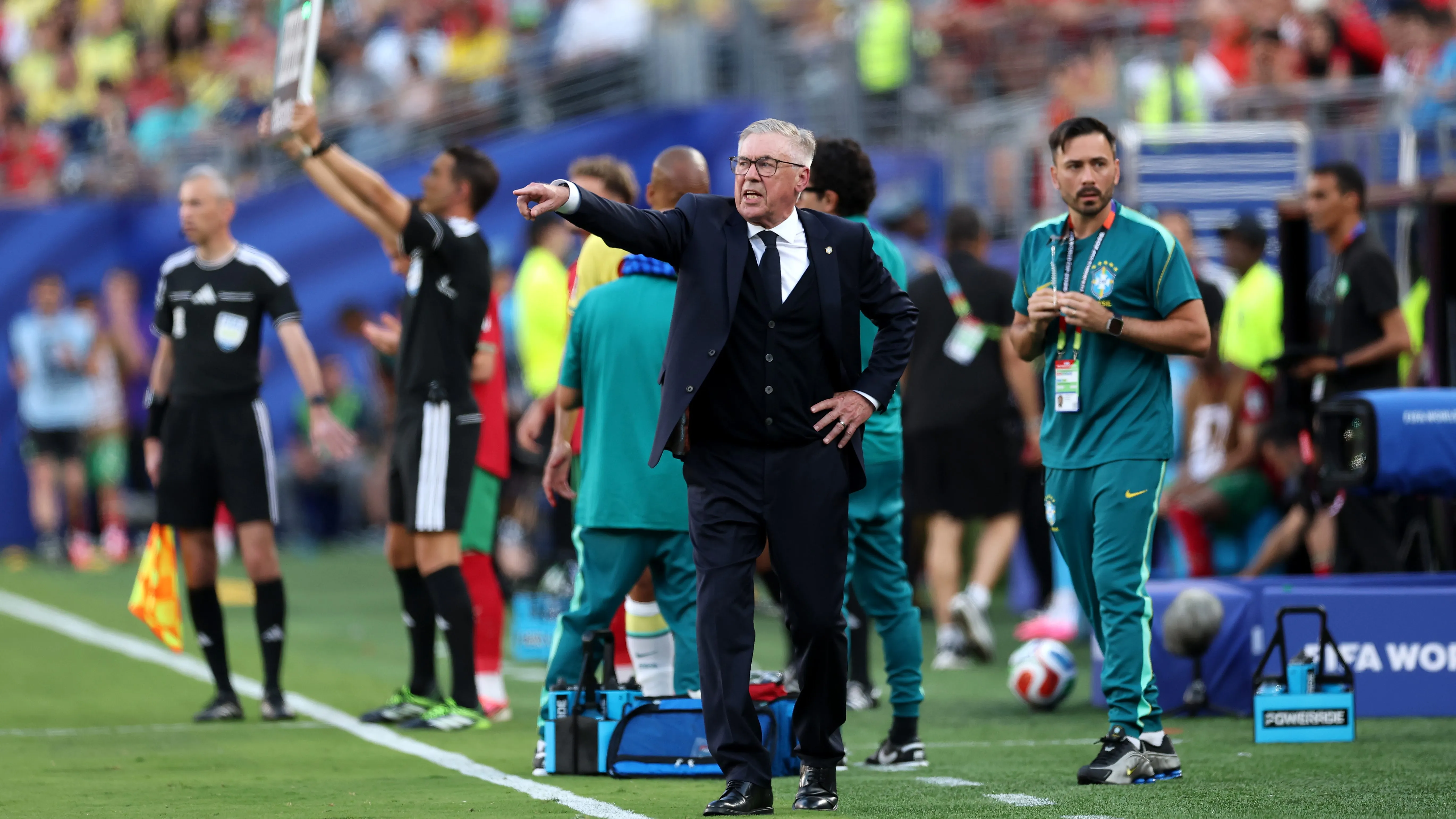 Carlo Ancelotti em Brasil x Marrocos. Foto: Darrian Traynor/Getty Images