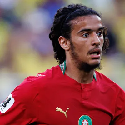 Liverpool se reúne com agentes de Ayyoub Bouaddi
