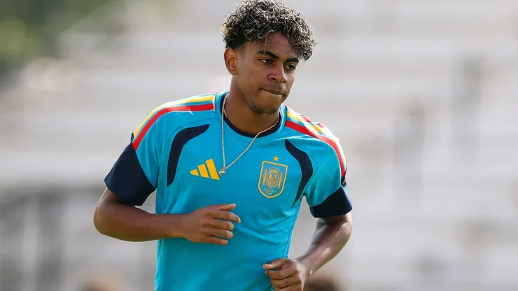 Lamine Yamal vai disputar a primeira Copa do Mundo pela Espanha