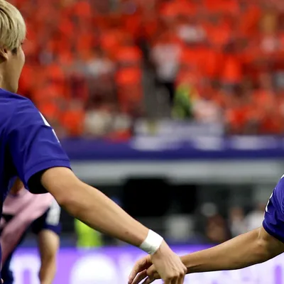 Holanda e Japão empatam em 2x2 pelo Grupo F
