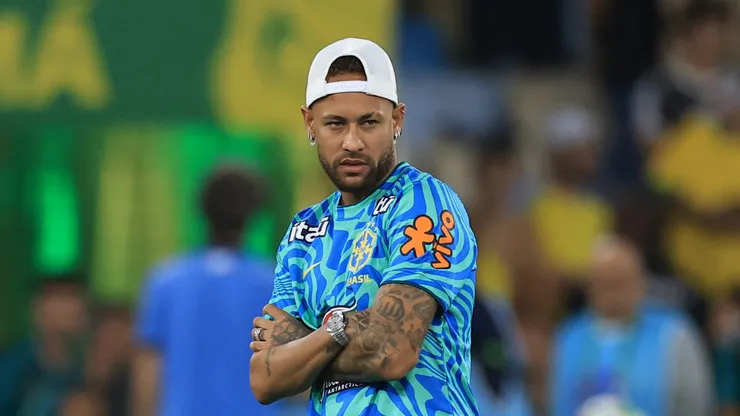 Neymar faz novos exames e corre risco de desfalcar o Brasil contra Haiti (Photo by Buda Mendes/Getty Images)