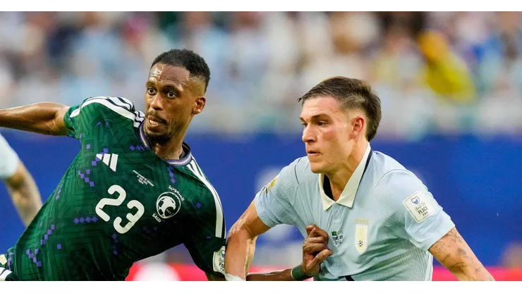 Uruguai empata contra Arábia Saudita pela Copa em jogo frenético. Foto: IMAGO / DeFodi Images