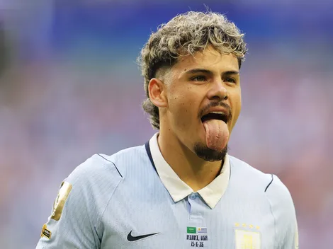 Maxi Araújo livra Uruguai de derrota na Copa