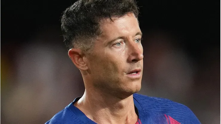 Robert Lewandowski durante jogo do Barcelona. (Photo by Aitor Alcalde/Getty Images)