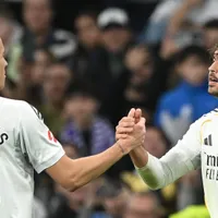 Chelsea quer Carreras para a vaga de Cucurella