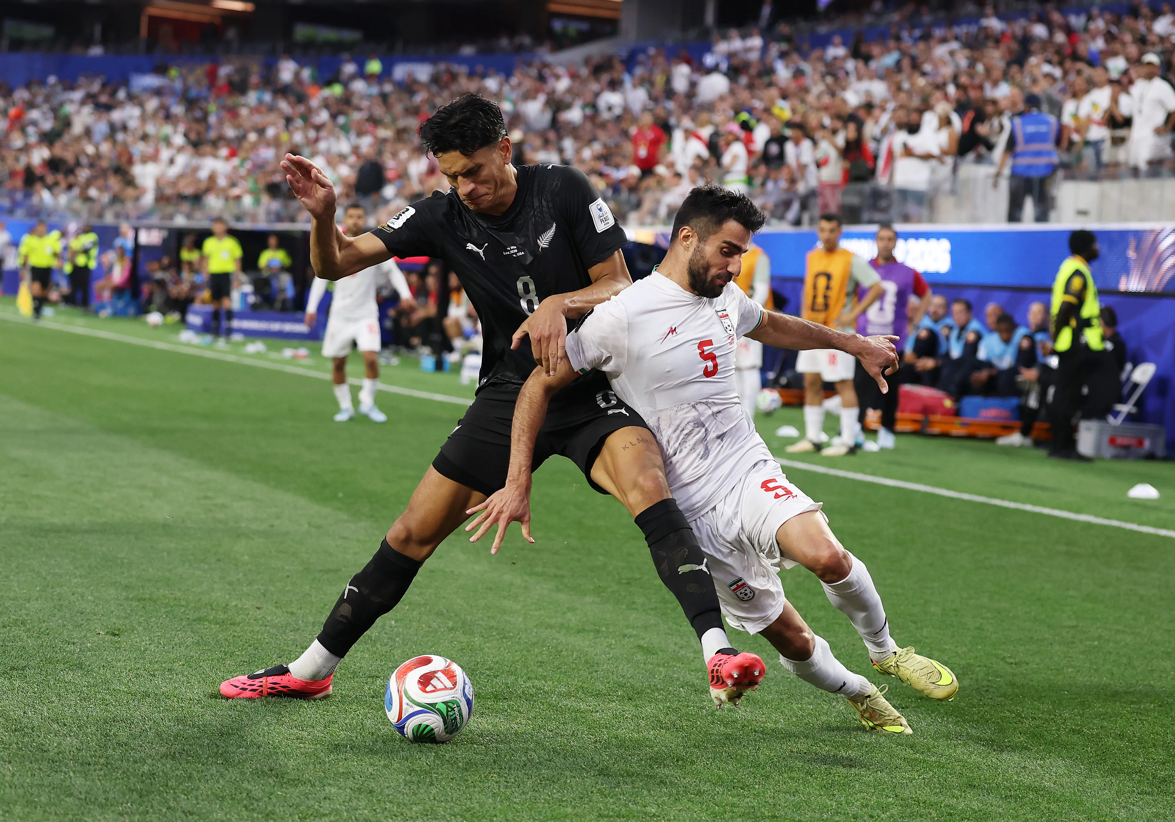 Irã e Nova Zelândia repartem as honras pelo Grupo G. (Photo by Richard Heathcote/Getty Images)