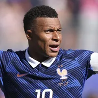 Mbappé se torna o maior artilheiro da história da França
