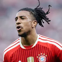 Bayern acelera renovação de Olise após sondagem do Real