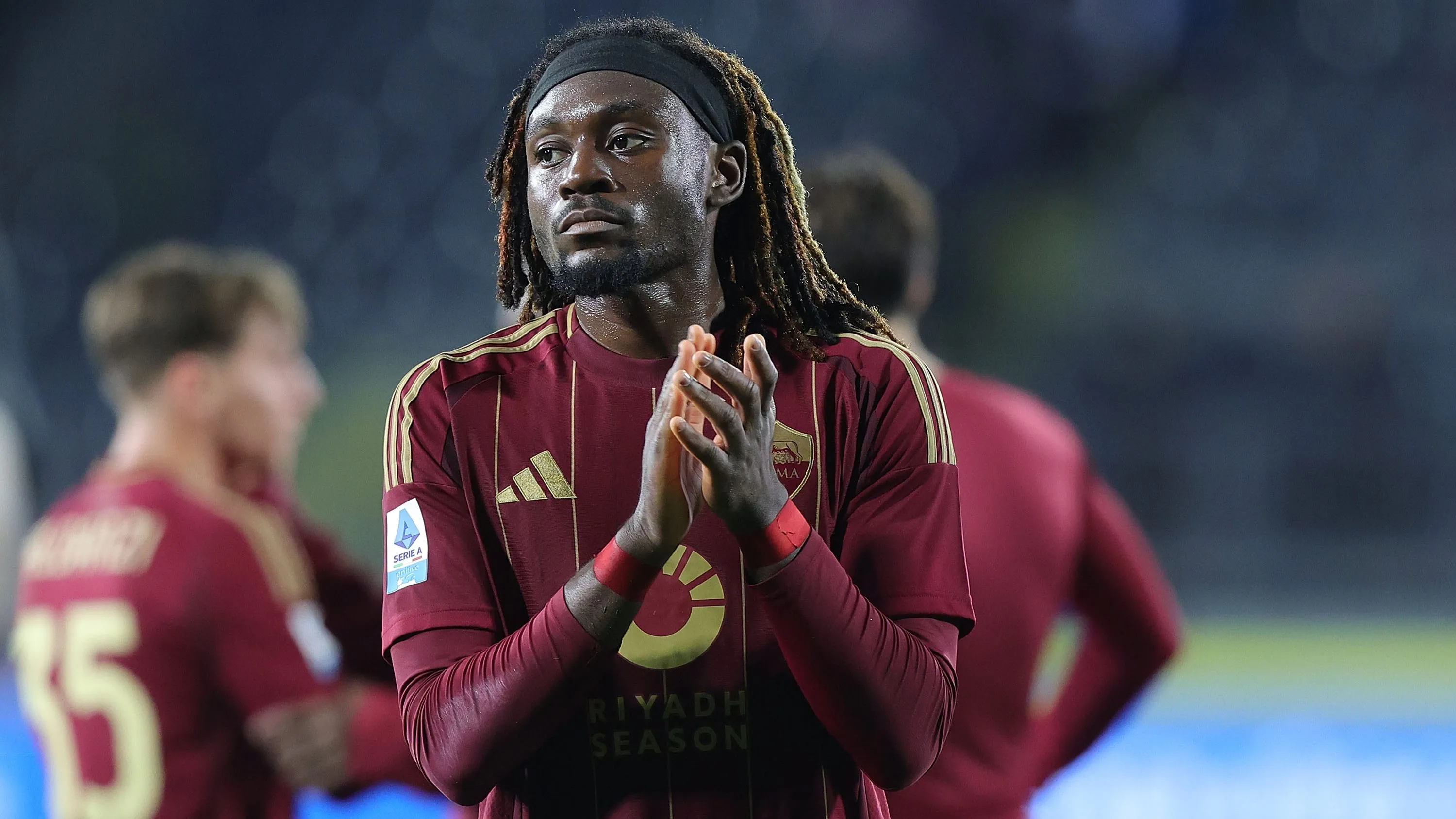 Manu Koné em jogo da Roma