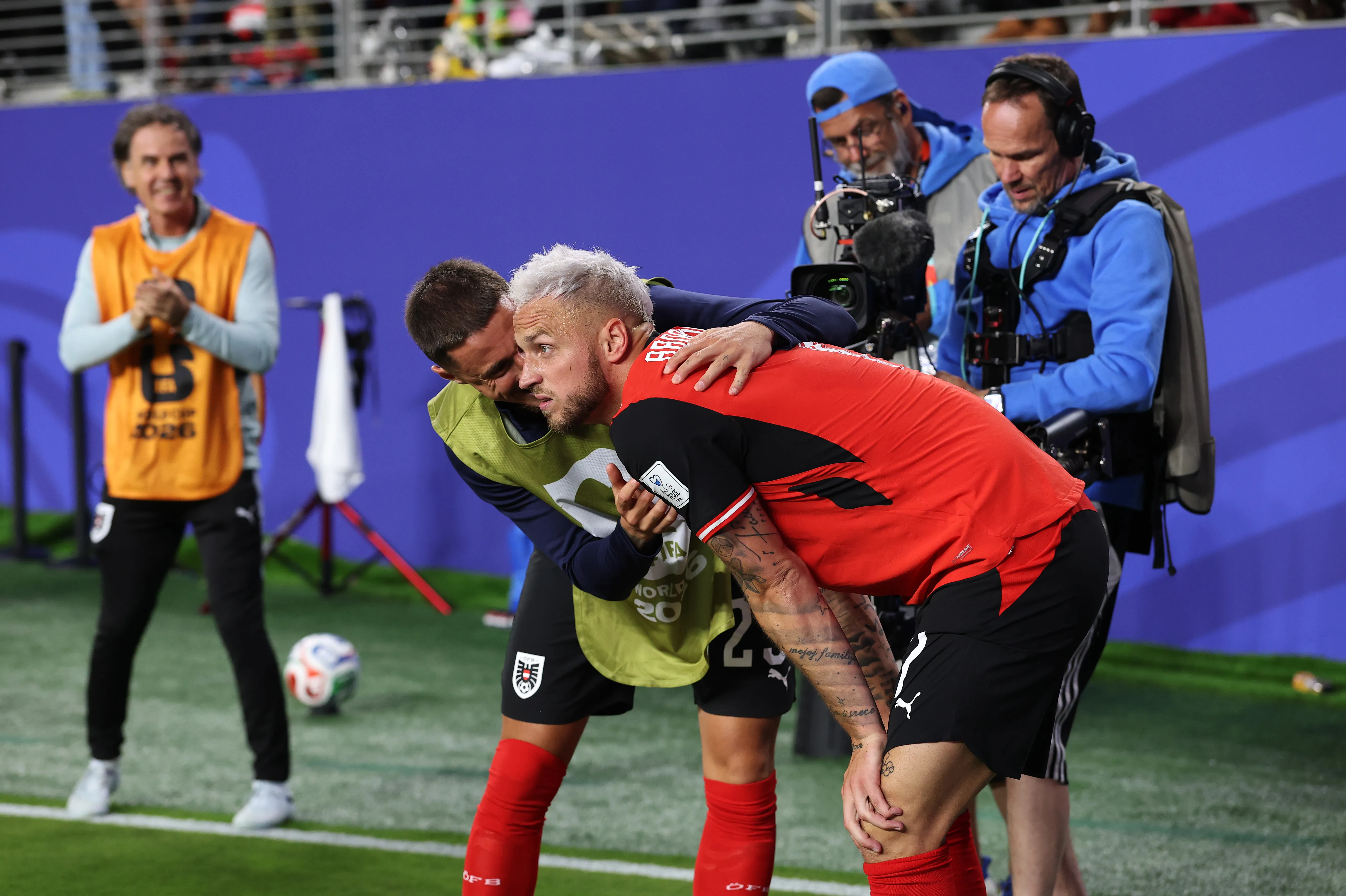 Arnautovic foi decisivo para vitória mesmo sem balançar as redes. (Foto: Stu Forster/Getty Images)