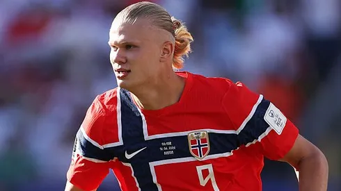 Haaland comemorando gol pela Noruega. Foto: Justin Setterfield/Getty Images