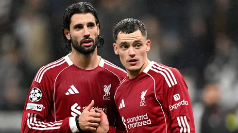 Szoboszlai e Wirtz após uma vitória do Liverpool. Foto: Kaspar-Bartke/Getty Images