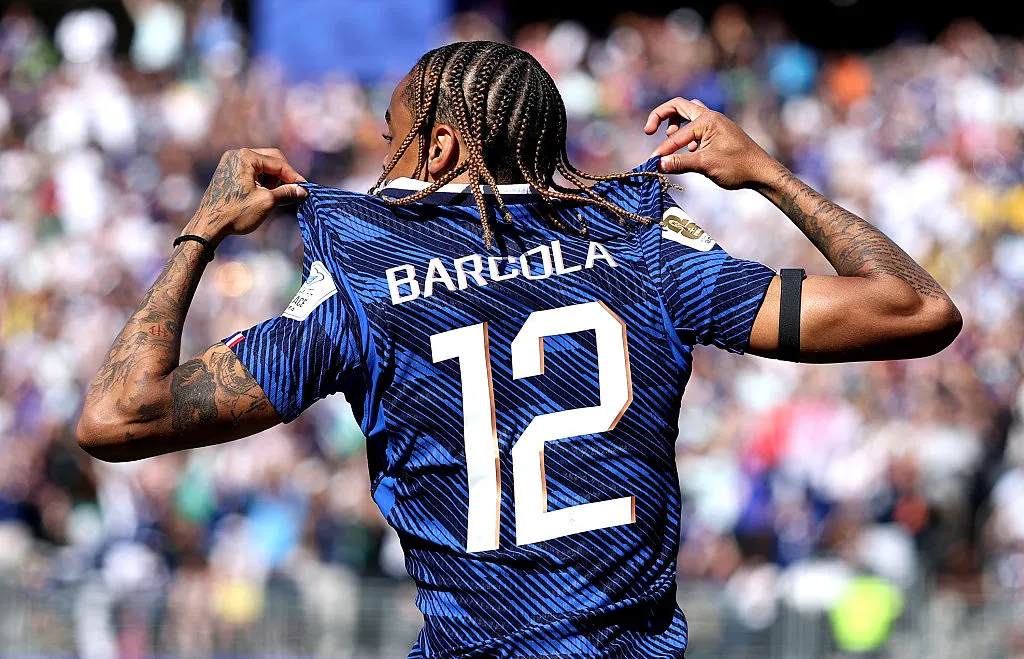Bradley Barcola comemora gol contra Senegal. (Foto: Dan Mullan/Getty Images)