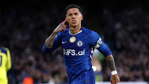 Enzo Fernández pelo Chelsea. (Foto: Justin Setterfield/Getty Images)