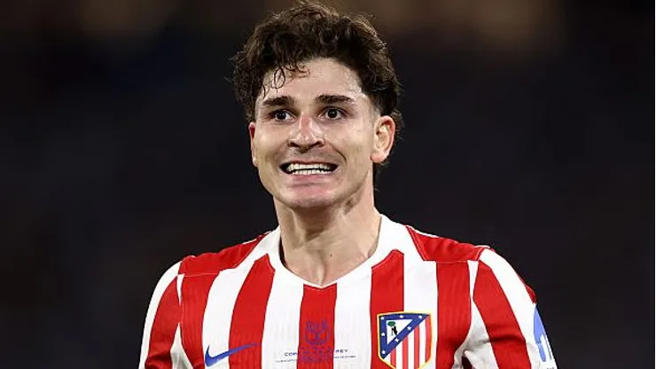 Julian Alvarez pelo Atlético. Foto: Fran Santiago/Getty Images