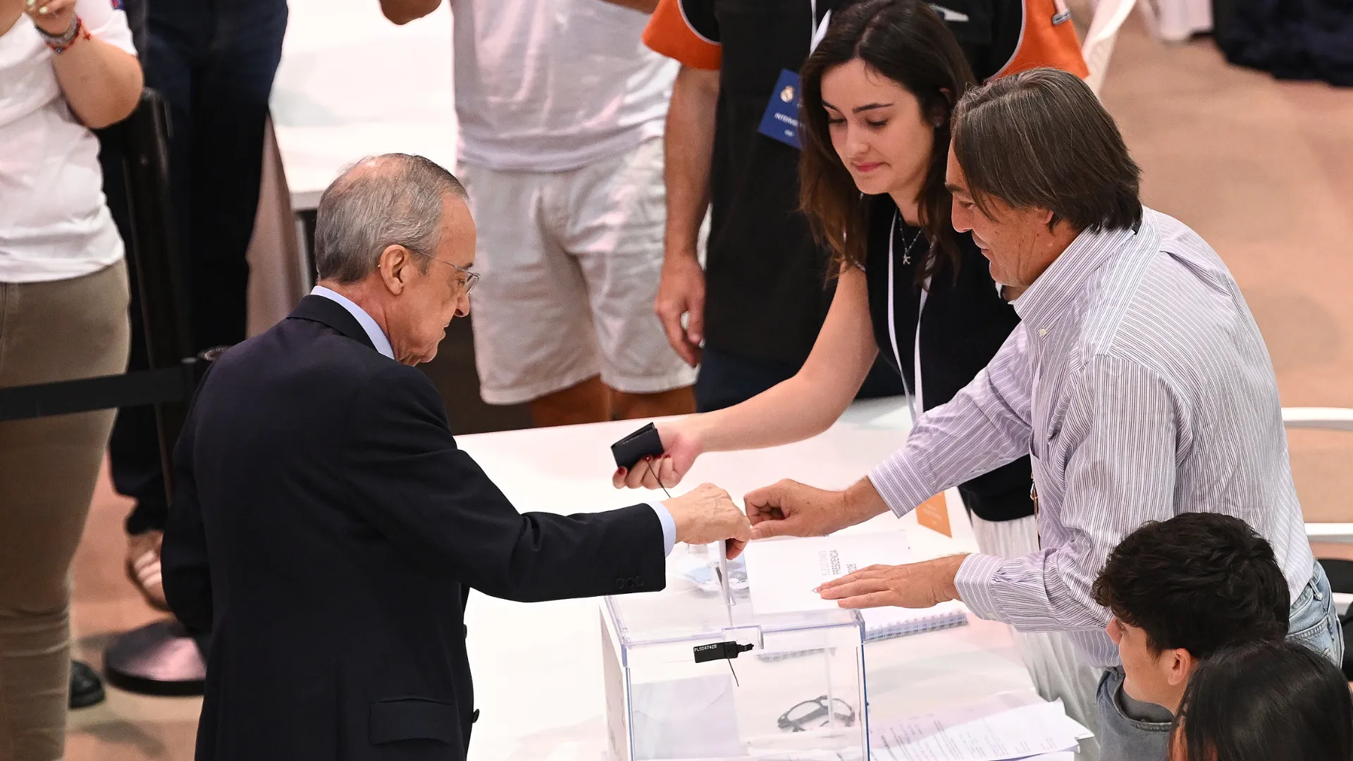Florentino Pérez durante as eleições no Real Madrid