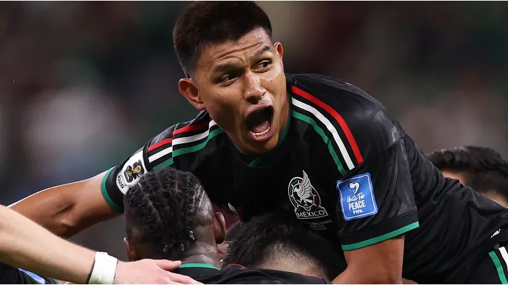 México derrota a Coreia do Sul e garante classificação na Copa do Mundo. (Foto: Luke Hales/Getty Images)