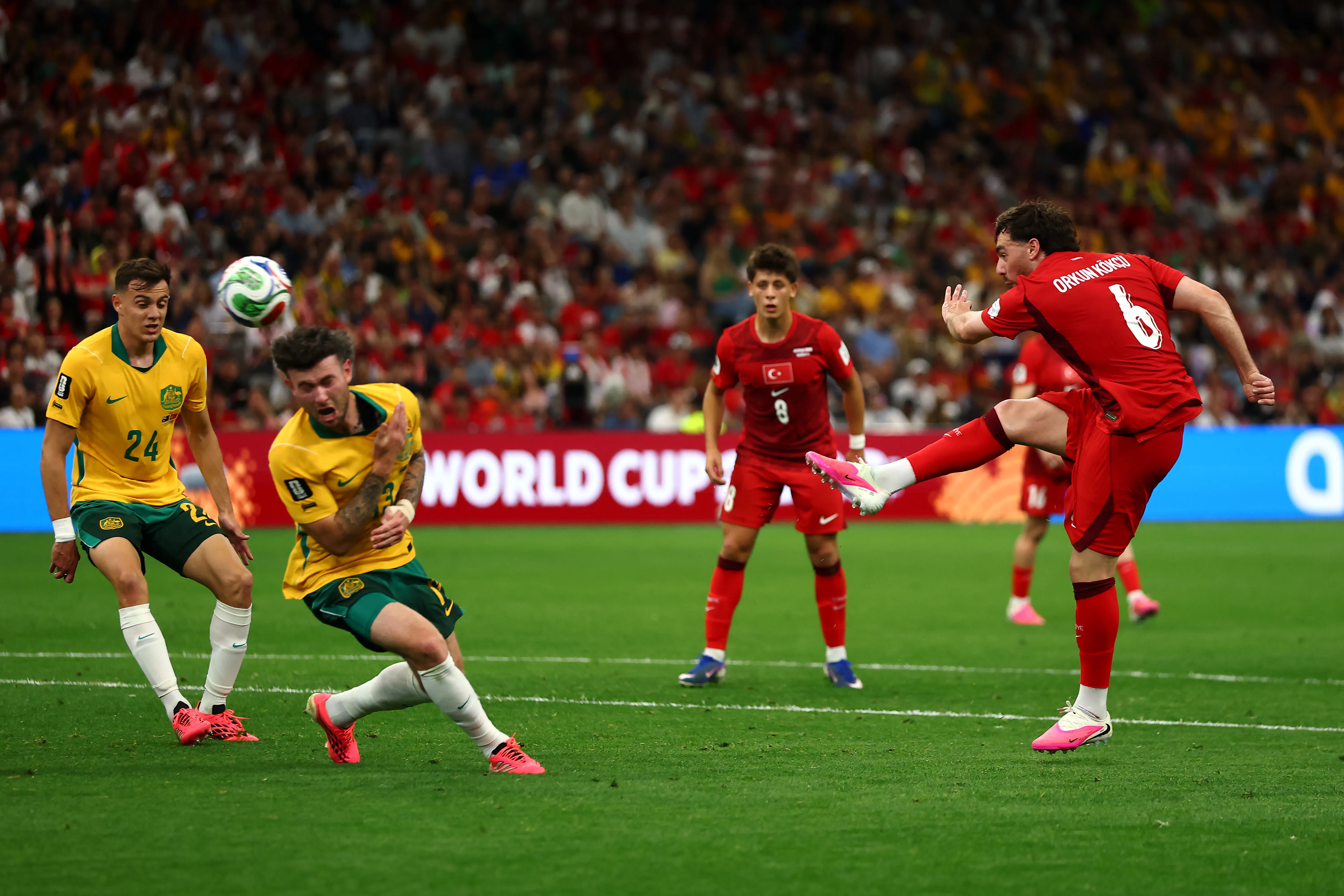Austrália vem de vitória contra a Turquia. Foto: Dean Mouhtaropoulos/Getty Images
