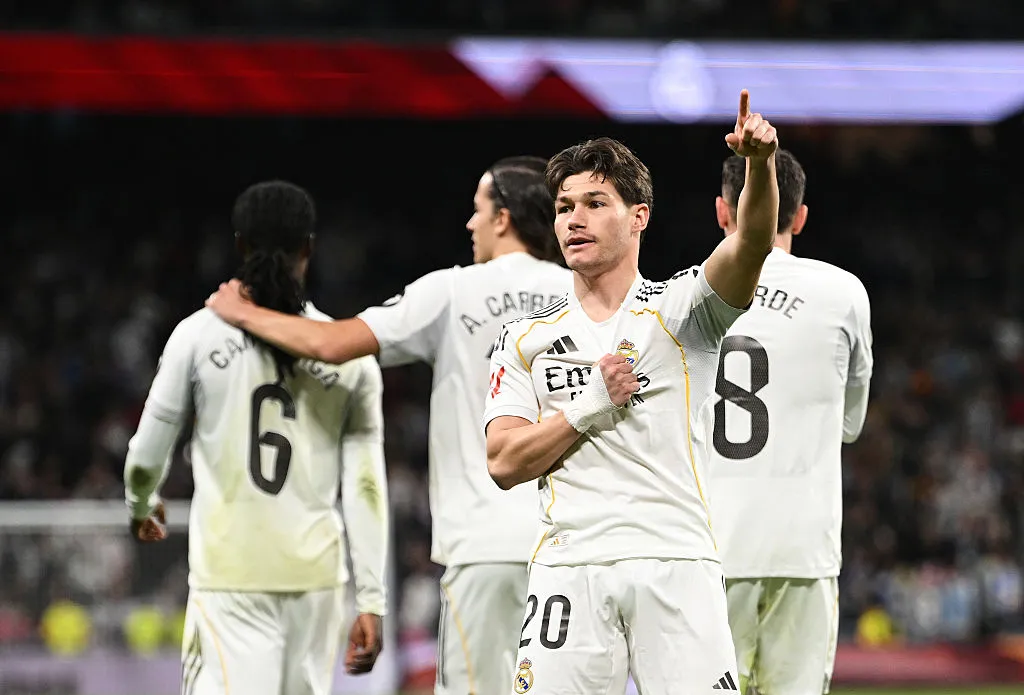 Fran Garcia comemorando gol pelo Real Madrid (Foto: Denis Doyle/Getty Images)