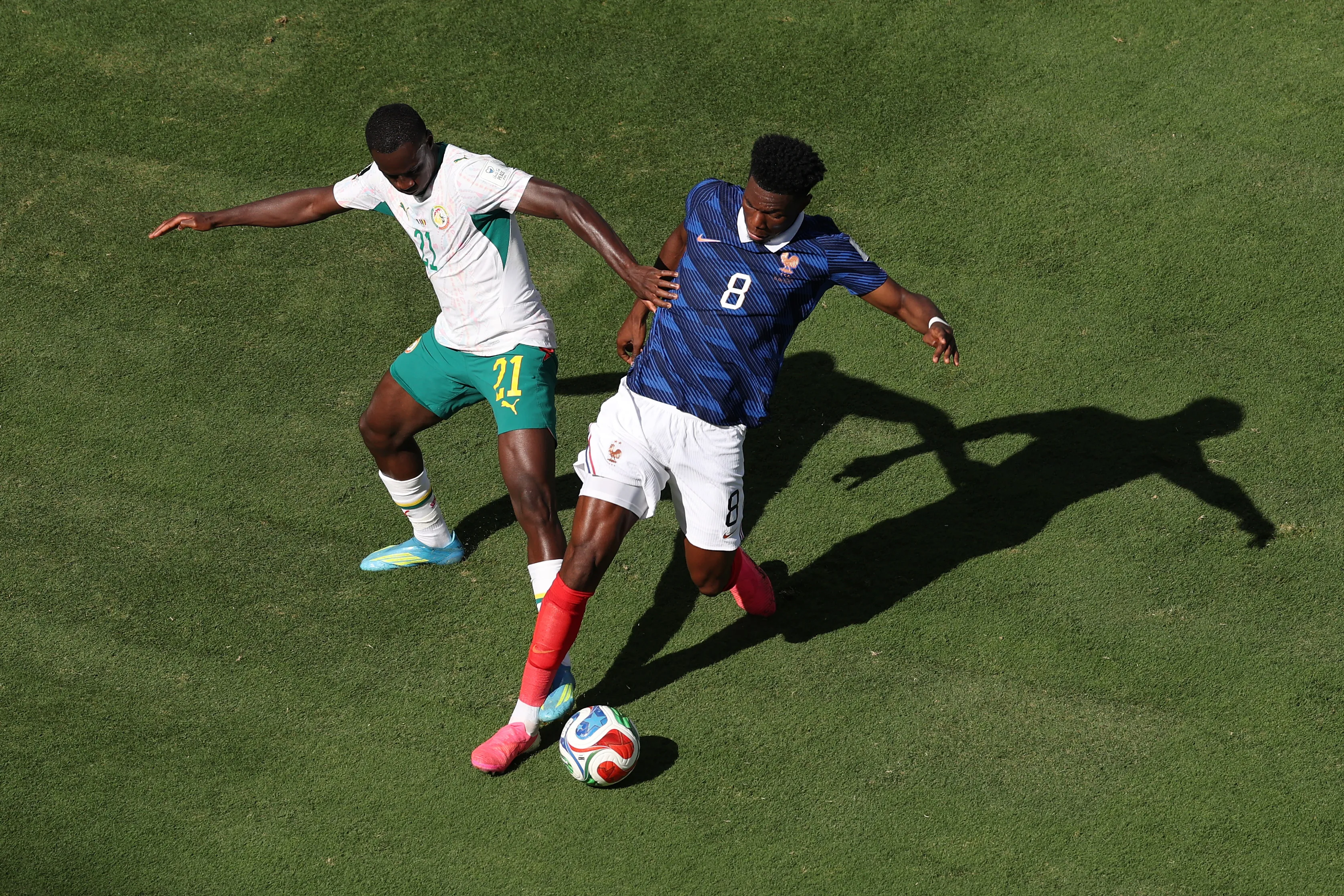Tchouaméni em campo com a França (Foto: Darrian Traynor/Getty Images)