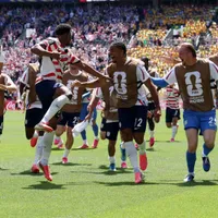 Estados Unidos vence Austrália e amplia liderança do grupo D