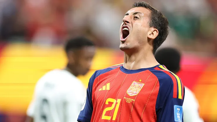 Oyarzabal celebra jogo da Espanha na Copa - Foto: Florencia Tan Jun/Getty Images
