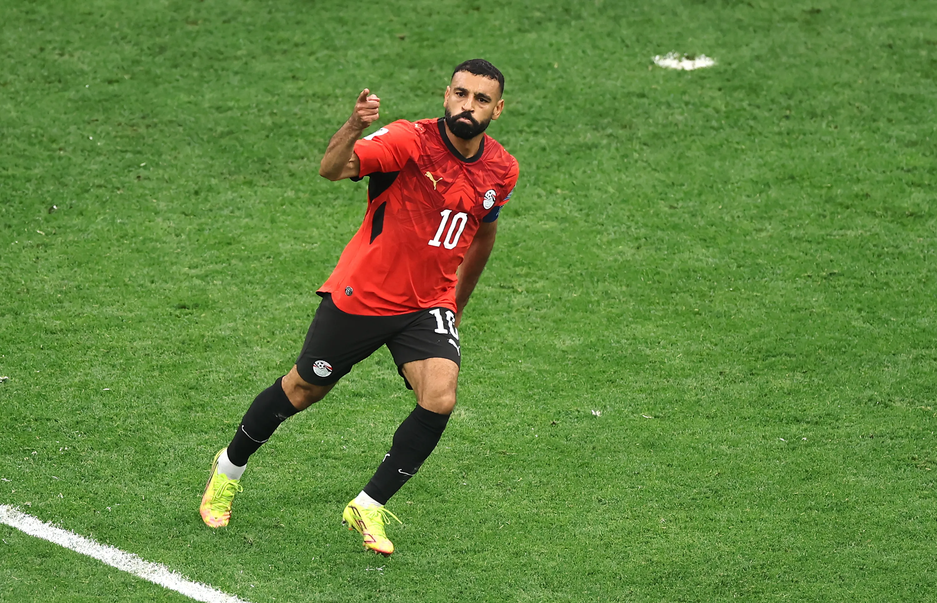 Salah foi decisivo para o Egito na partida deste domingo (21). (Photo by Alex Grimm/Getty Images)