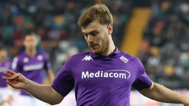 Lucas Beltrán durante partida da Fiorentina. (Photo by Timothy Rogers/Getty Images)