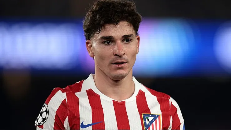 Julián Álvarez é alvo do Barcelona. Foto: Eric Alonso/Getty Images