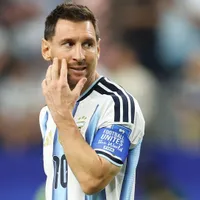 Narrador relembra Maradona e elogia momento de Messi