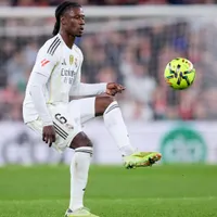 Chelsea monitora Camavinga, que prioriza ficar no Real Madrid