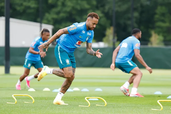 Neymar durante o treino pela Seleção Brasileira. Foto: Rafael Ribeiro / CBF MEDIA