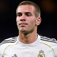 Juventus mira Mastantuono e busca empréstimo do jogador