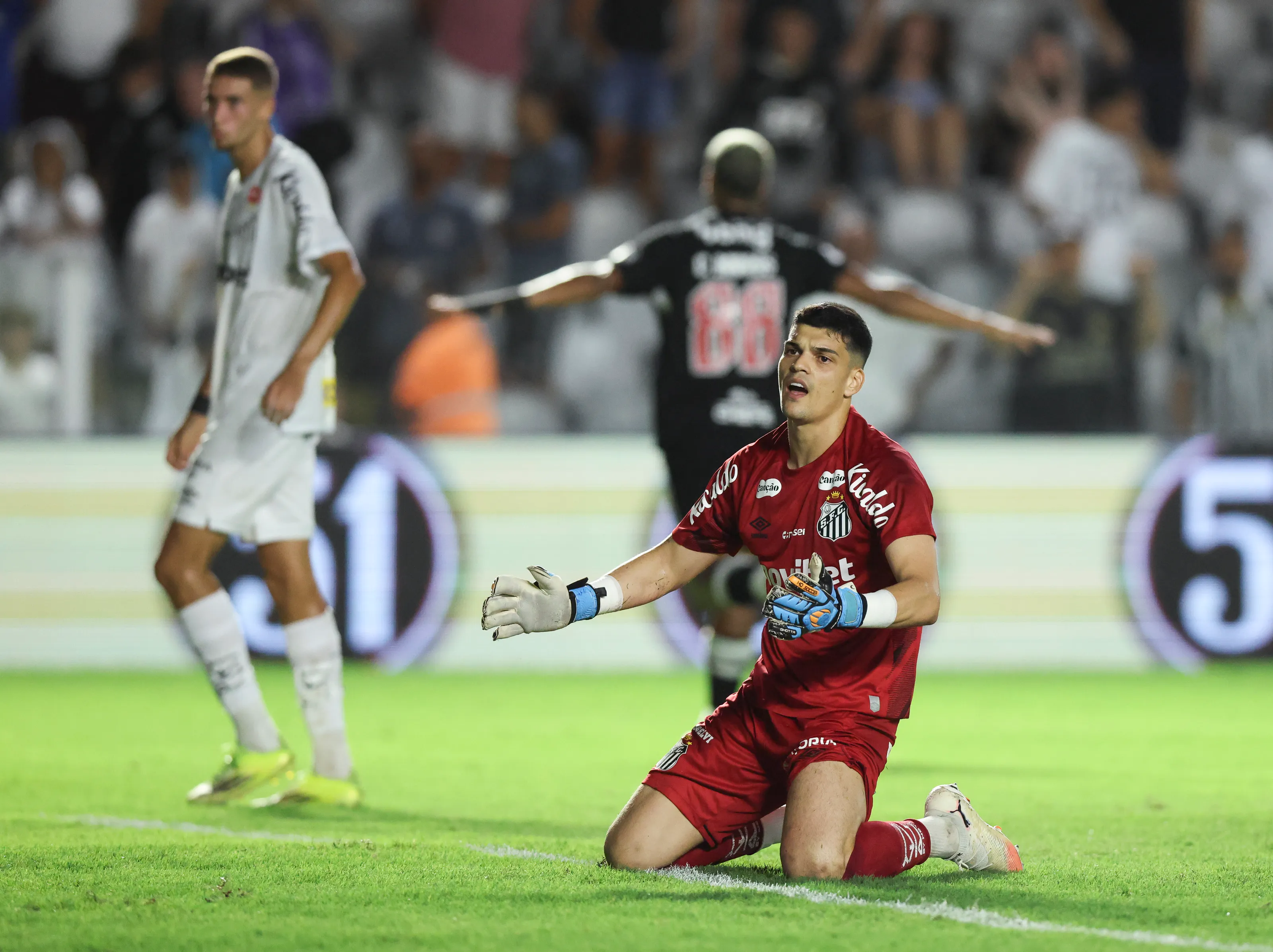 Gabriel Brazão em partida do Santos. (Foto: Alexandre Schneider/Getty Images)