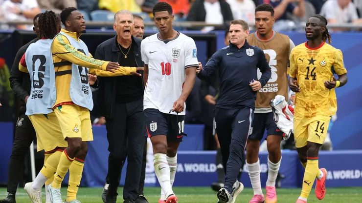 Bellingham foi cobrado por Carlos Queiroz