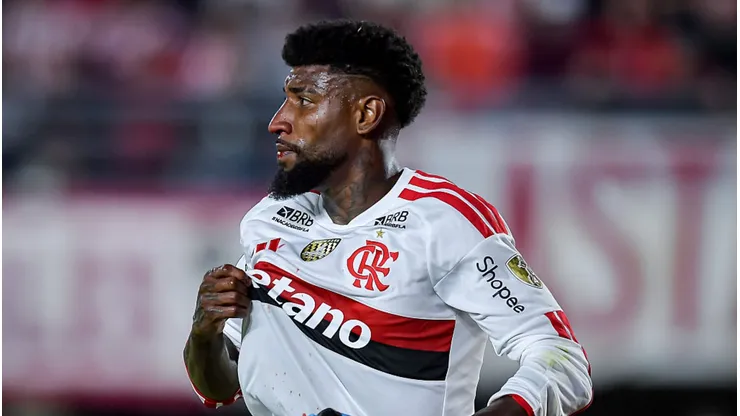 Emerson Royal pode ir para a Premier League. Marcelo Endelli/Getty Images.