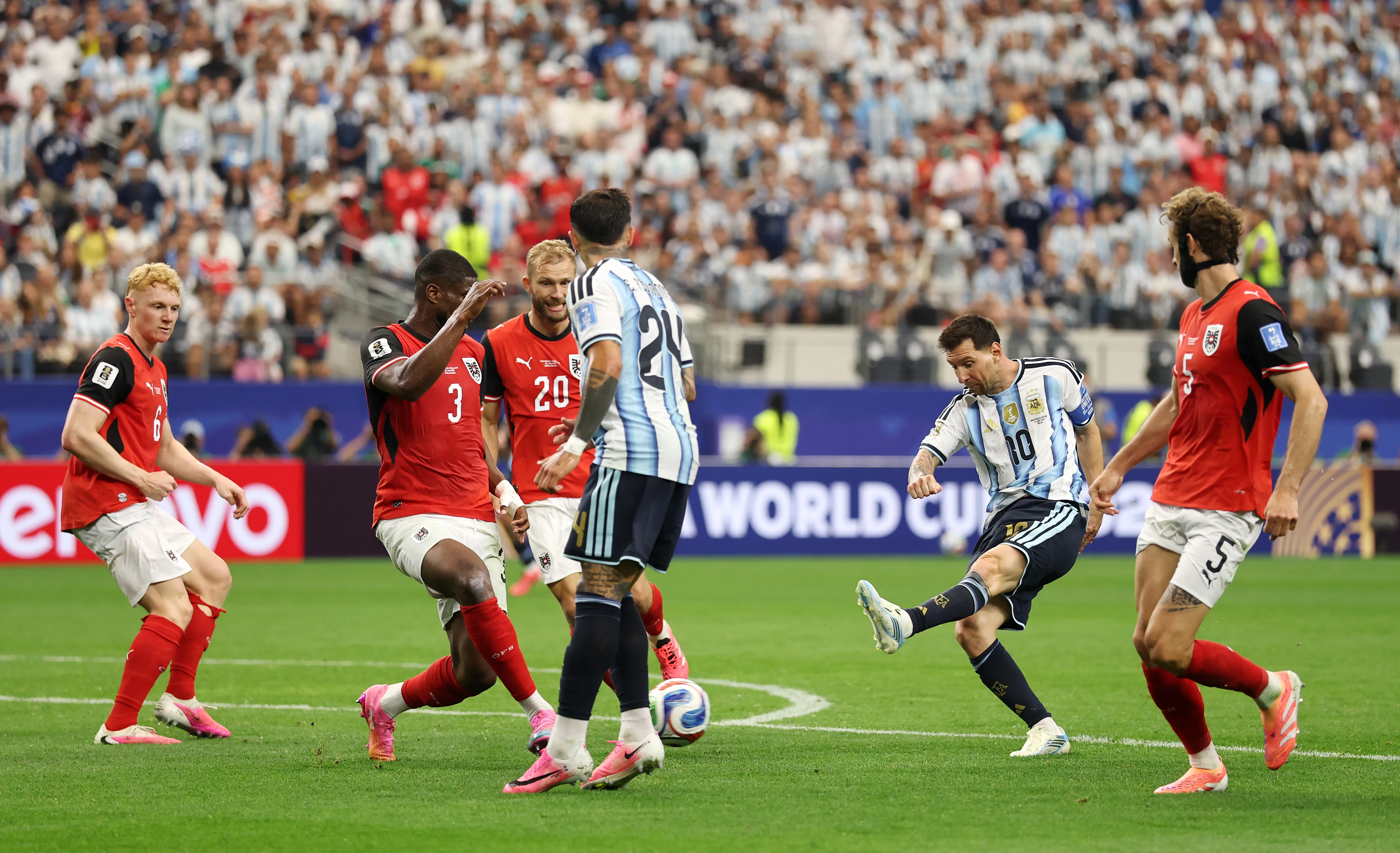 Messi em ação contra a Áustria. (Foto: Francois Nel/Getty Images)