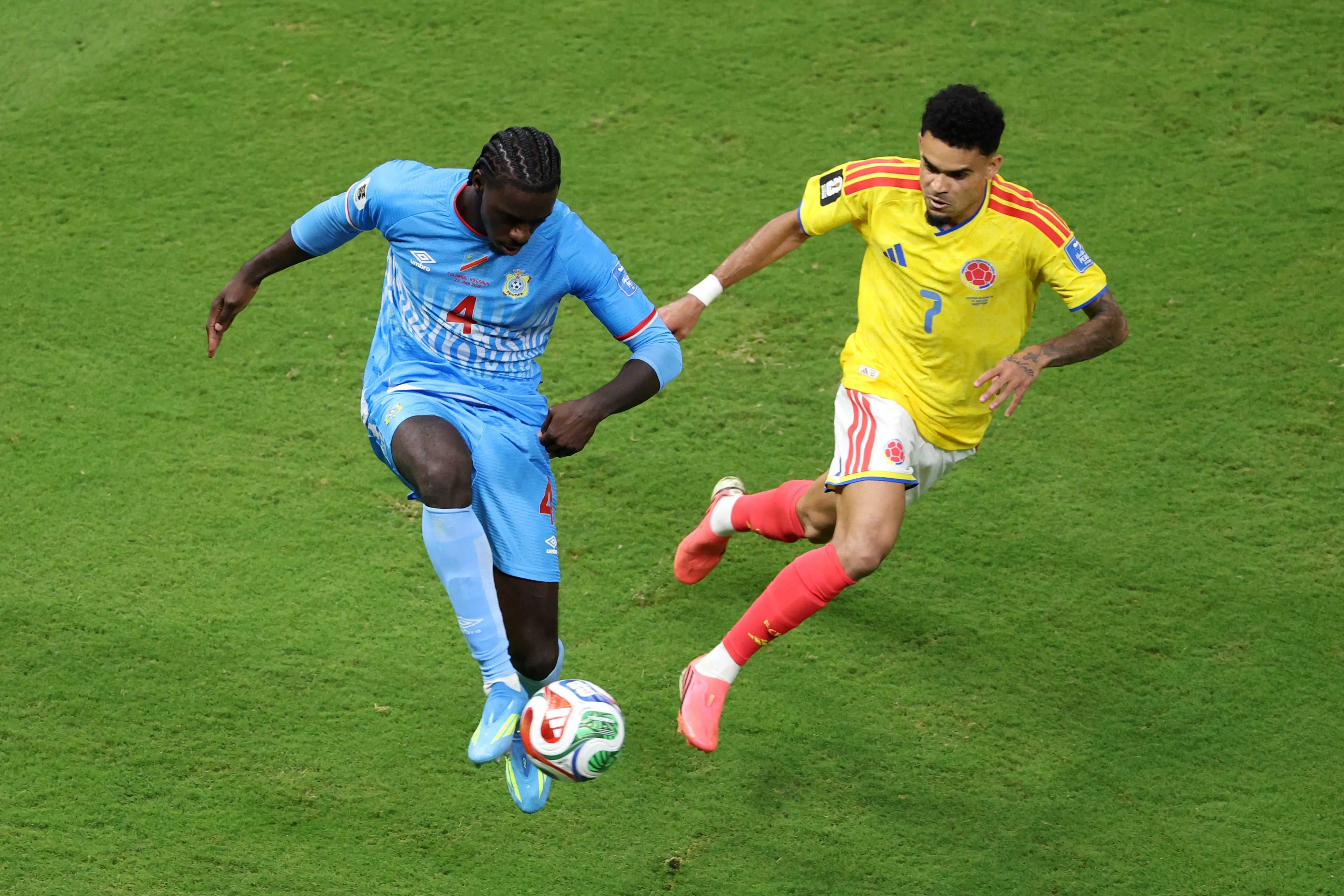 Luis Díaz em ação contra a RD Congo. (Foto: Luke Hales/Getty Images)